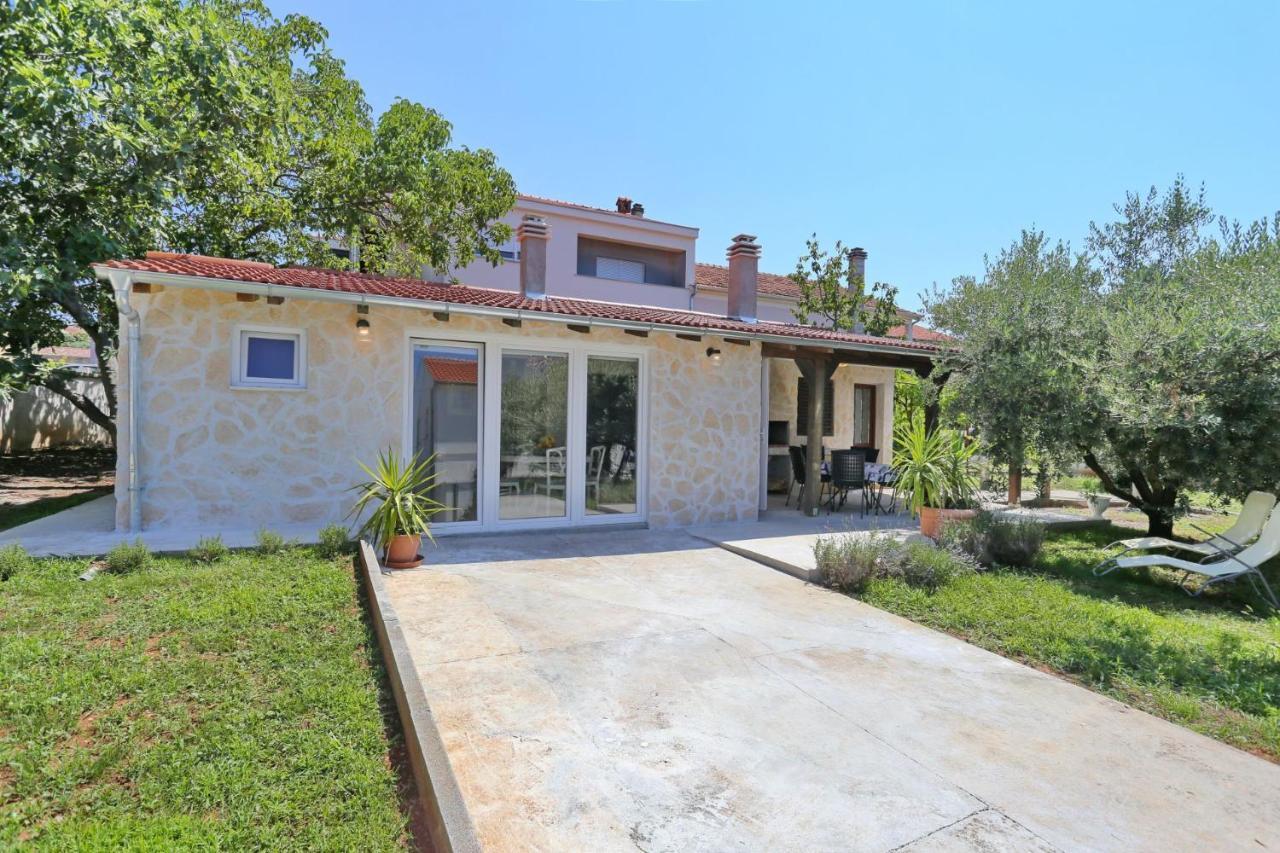 Hacienda Mia With Yacuzzi And Free Parking Zara Esterno foto