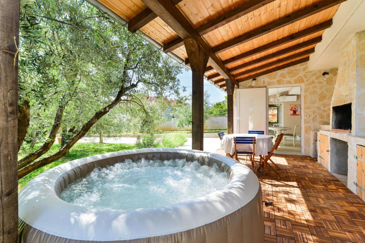 Hacienda Mia With Yacuzzi And Free Parking Zara Esterno foto