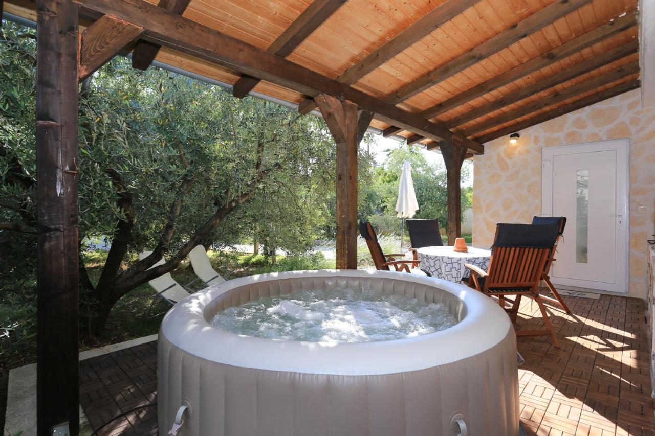 Hacienda Mia With Yacuzzi And Free Parking Zara Esterno foto